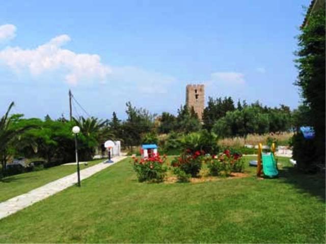 Villa Madeleine Tower View Néa Fókaia Kültér fotó